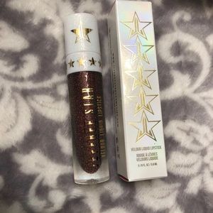 JSC Velour Liquid Lipstick-Triggered.